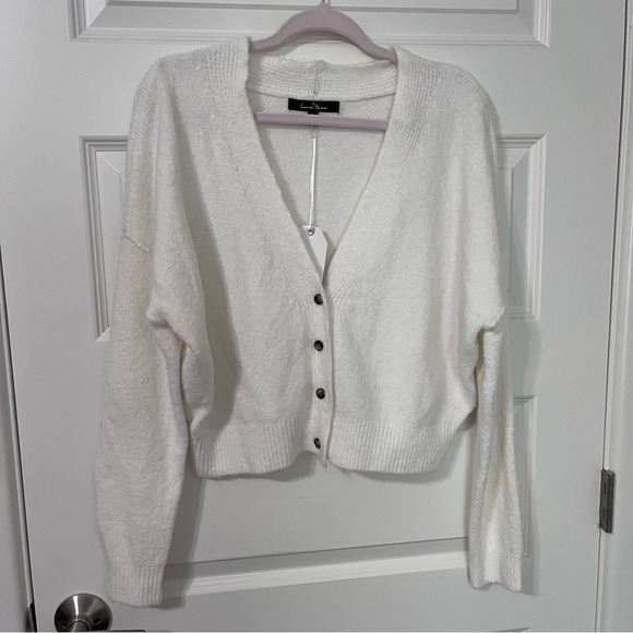 Love Tree White Cropped Cardigan Sweater Soft Long Sleeve Large New - Picture 3 of 8
